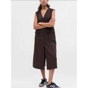 NWOT Gap Double Breasted Long Sleeveless Vest. C19